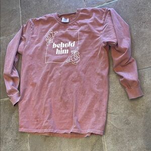 Comfort colrs graphic tee! Women’s LG